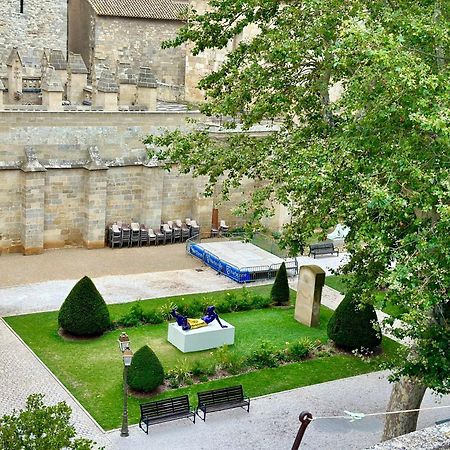 Tresors De La Cathedrale, Maison De Ville Sur 4 Niveaux Нарбонна Экстерьер фото